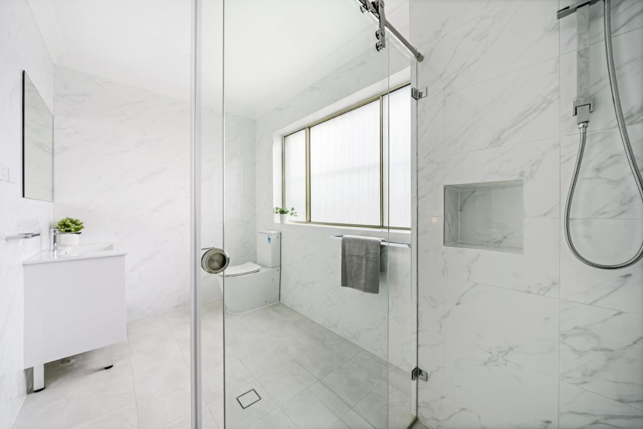 Burwood New 2 Bedroom 2 Bathroom Apartment Sydney Eksteriør bilde