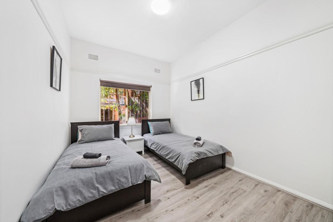 Burwood New 2 Bedroom 2 Bathroom Apartment Sydney Eksteriør bilde