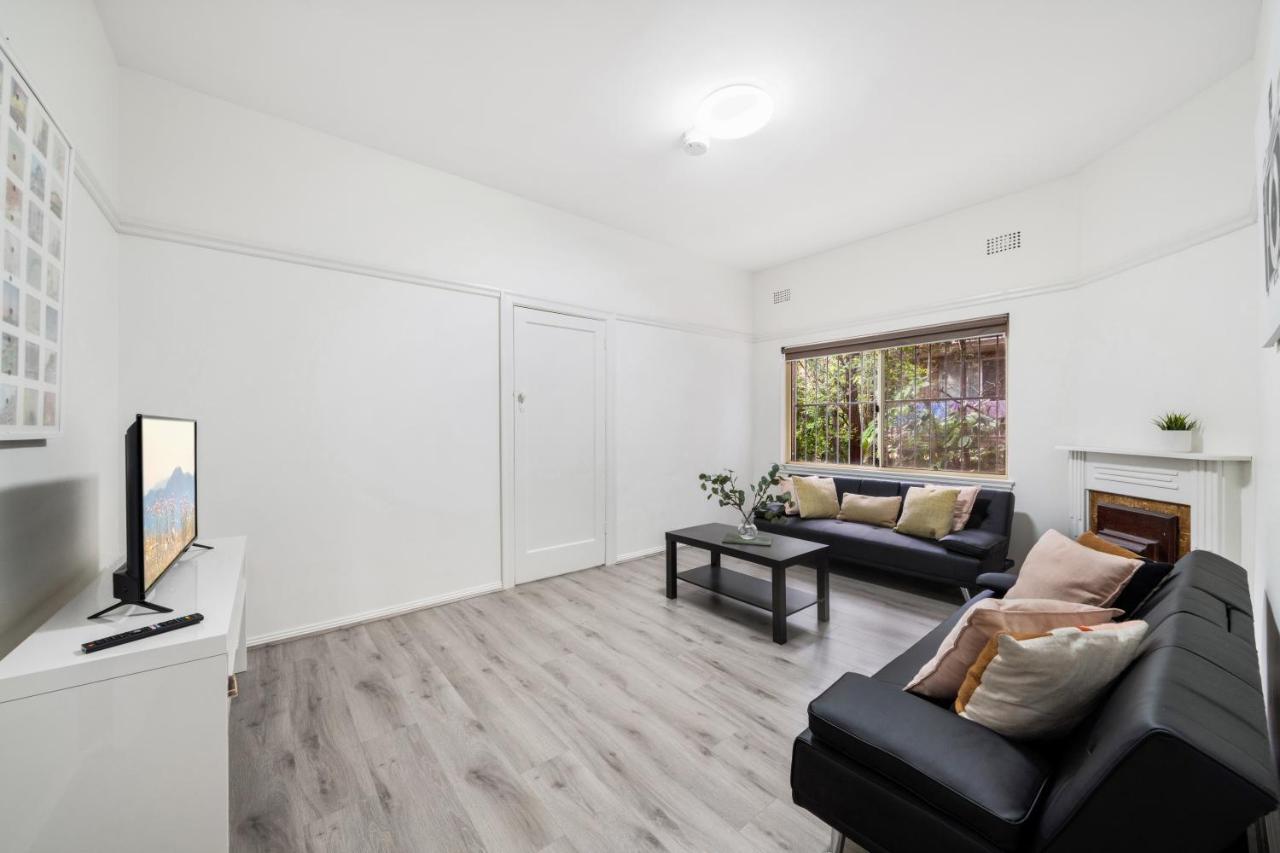 Burwood New 2 Bedroom 2 Bathroom Apartment Sydney Eksteriør bilde